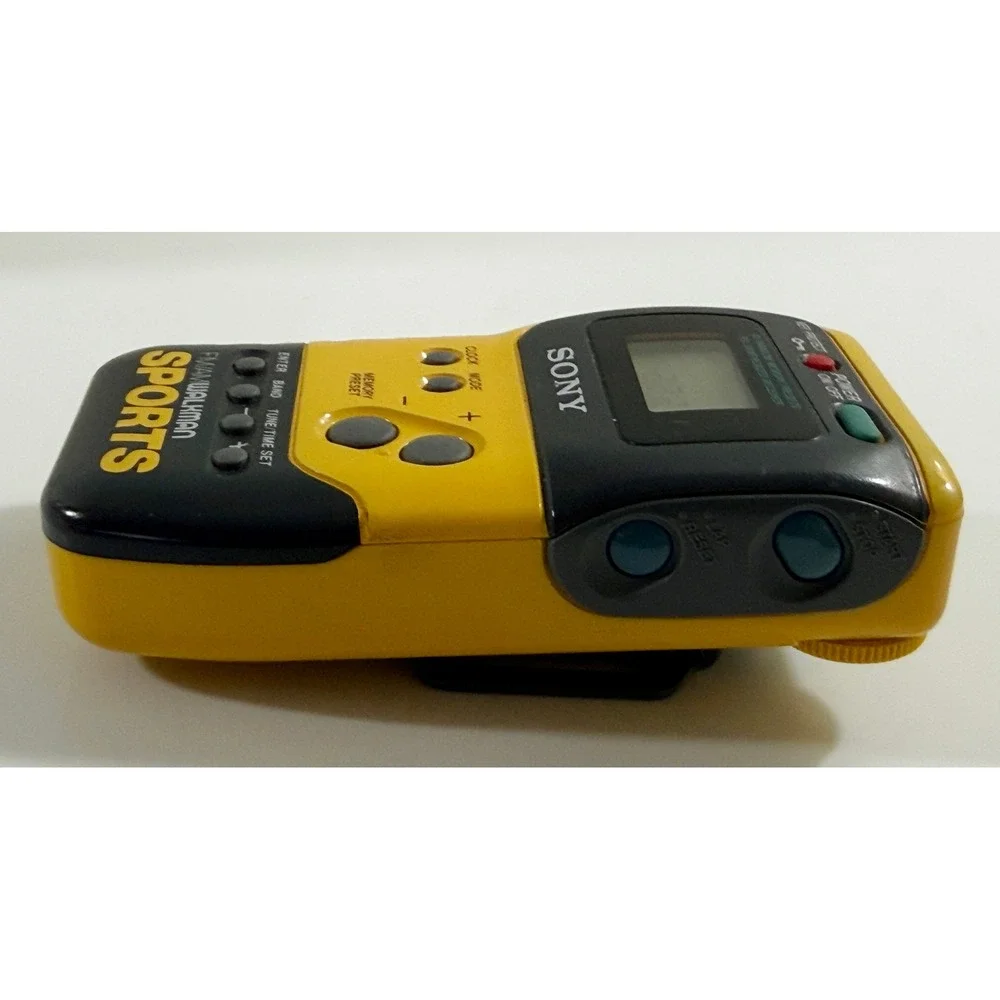 Sony Sports Walkman Radio Yellow FM AM PLL Synthesized Receiver SRF-M70